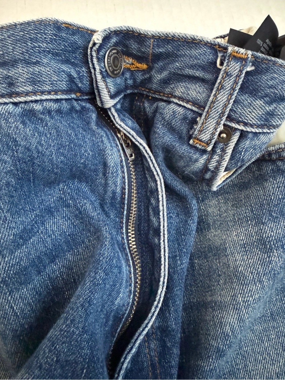 Zara High Rise Straight Leg Jeans Size 12 Medium Blue Wash -EUC - Picture 6 of 9